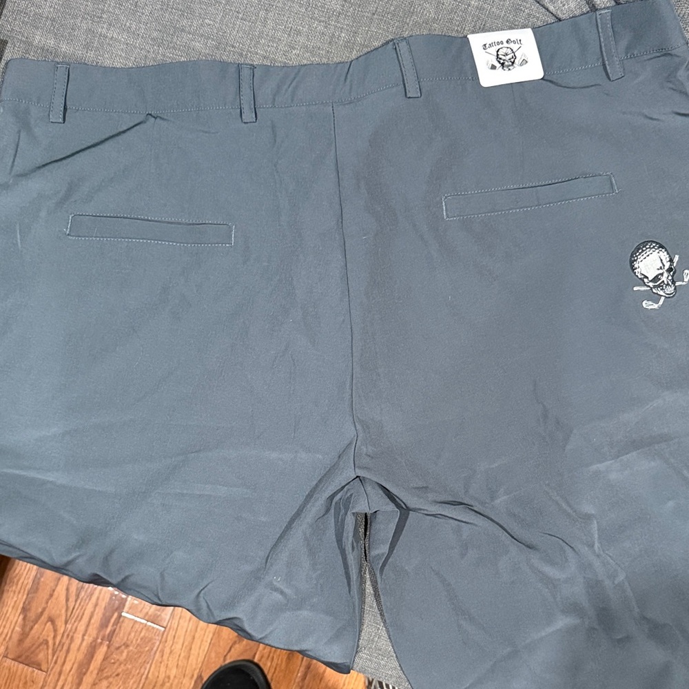 Men's Charcoal Hybrid Shorts - Picture 4 of 4